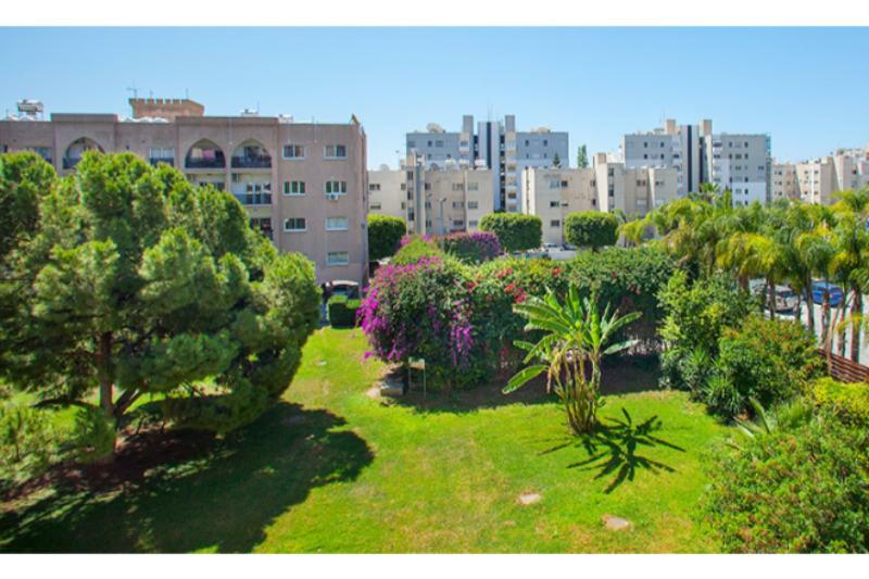 Castle Hotel Apts Limassol Luaran gambar